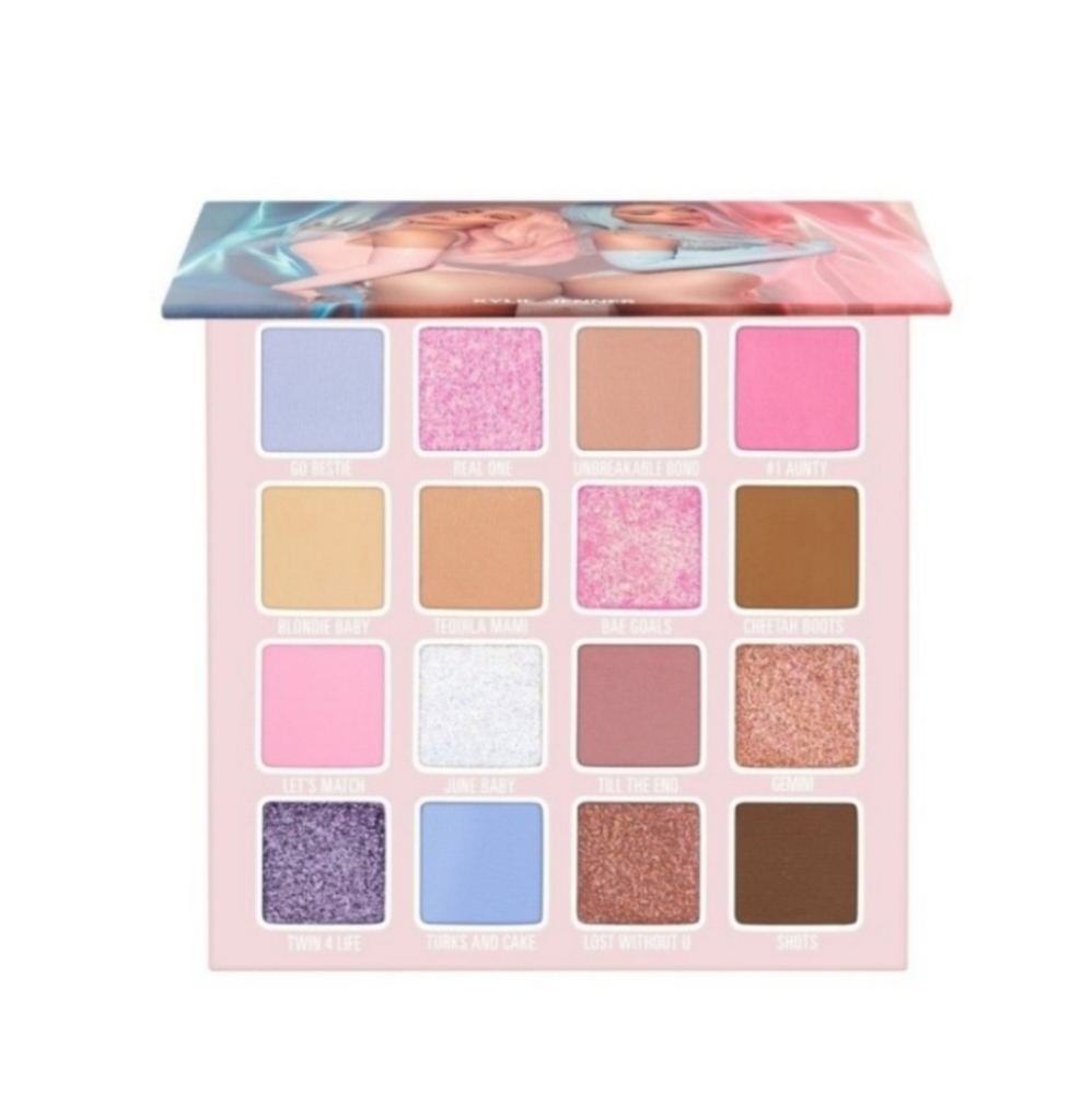 KYLIE COSMETICS- Stassie×Kylie Eyeshadow Palette - Picture 5 of 6